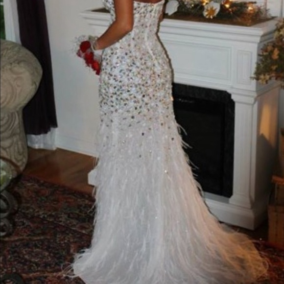Jaaz Couture prom / wedding gown