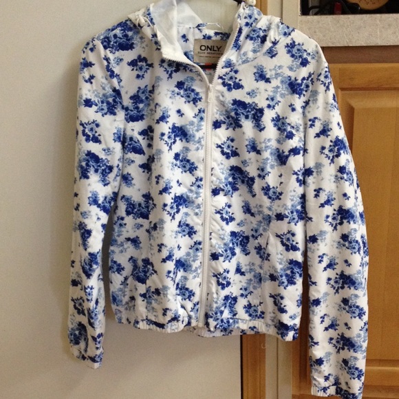 Rain jacket