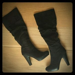 Black suede knee high slouch boots