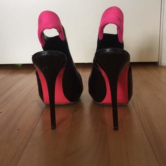 Heels - Picture 3 of 3