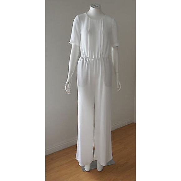 Bcbg maxaria white pleated jumpsuit xs NWT