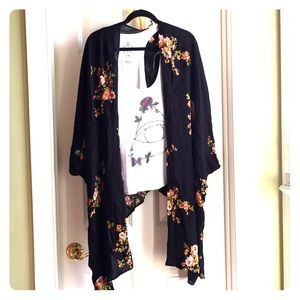 Black and Floral Kimono - NWT - Large