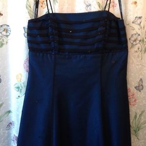 Dark blue prom dress