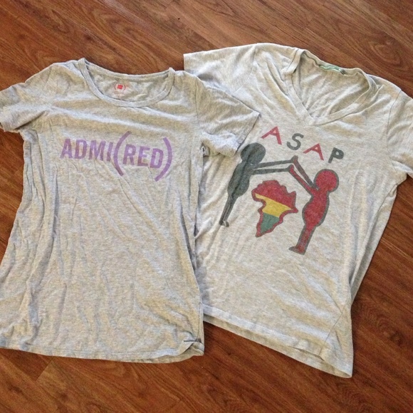 Socially conscious t's bundle