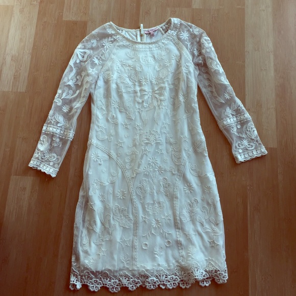 🚫SOLD🚫Juicy Couture Girly White Lace Dress