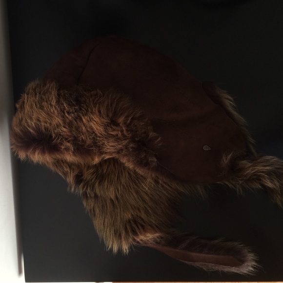Shearling aviator style hat