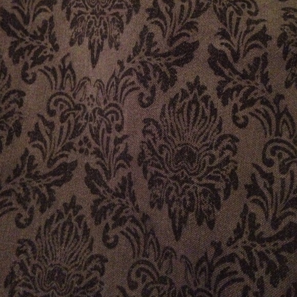 Chandelier Jeans😍 - Picture 3 of 3