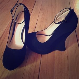 Charlotte Russe Black Velvet Wedged Heals