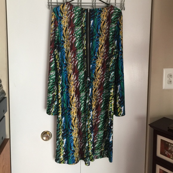 Dress - Picture 2 of 3