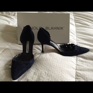 Manolo Blahnik suede pumps