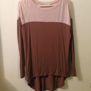 Long sleeve high low top