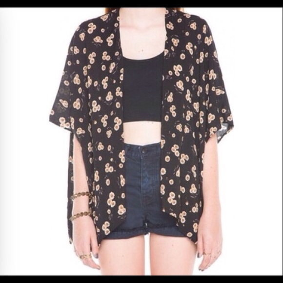 Brandy Melville Kimono