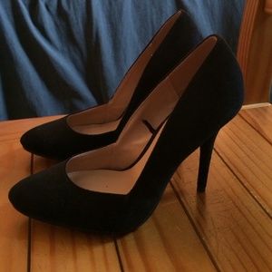 Forever 21 black heels