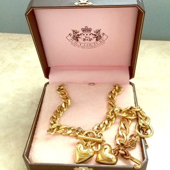 Juicy couture gold heart set