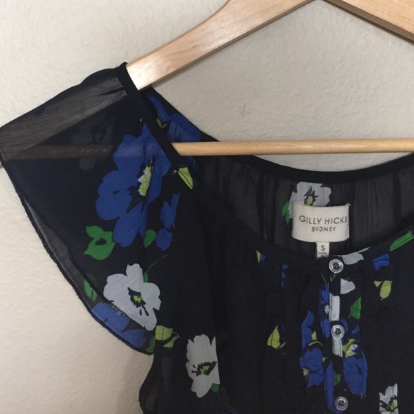 🚫SOLD🚫Floral Shirt