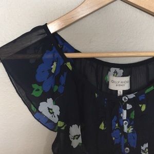 🚫SOLD🚫Floral Shirt
