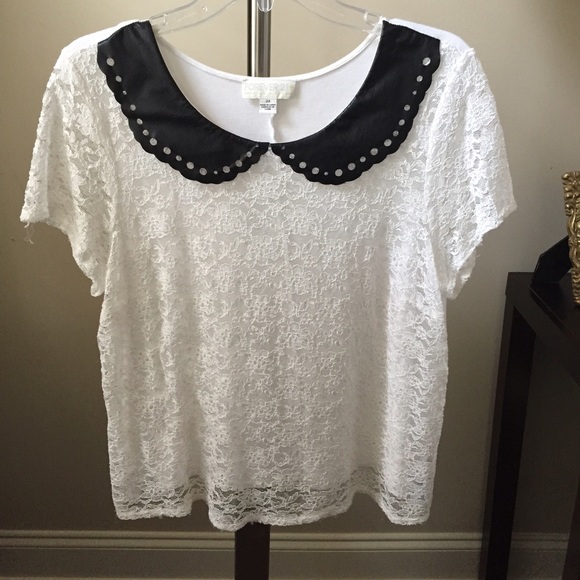 Forever 21 Plus size lace top