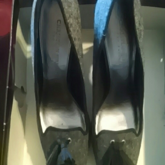 Peep toe pumps