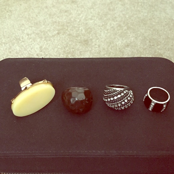 Cocktail rings