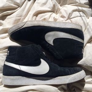 Nike SB blazer mid high skate shoes
