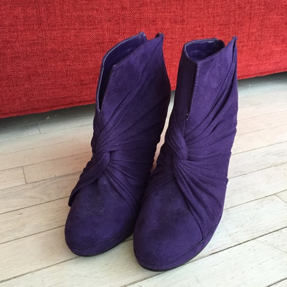 Purple faux suede Impo wedges
