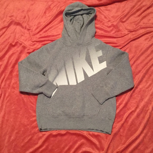 Nike boys sweatshirt M