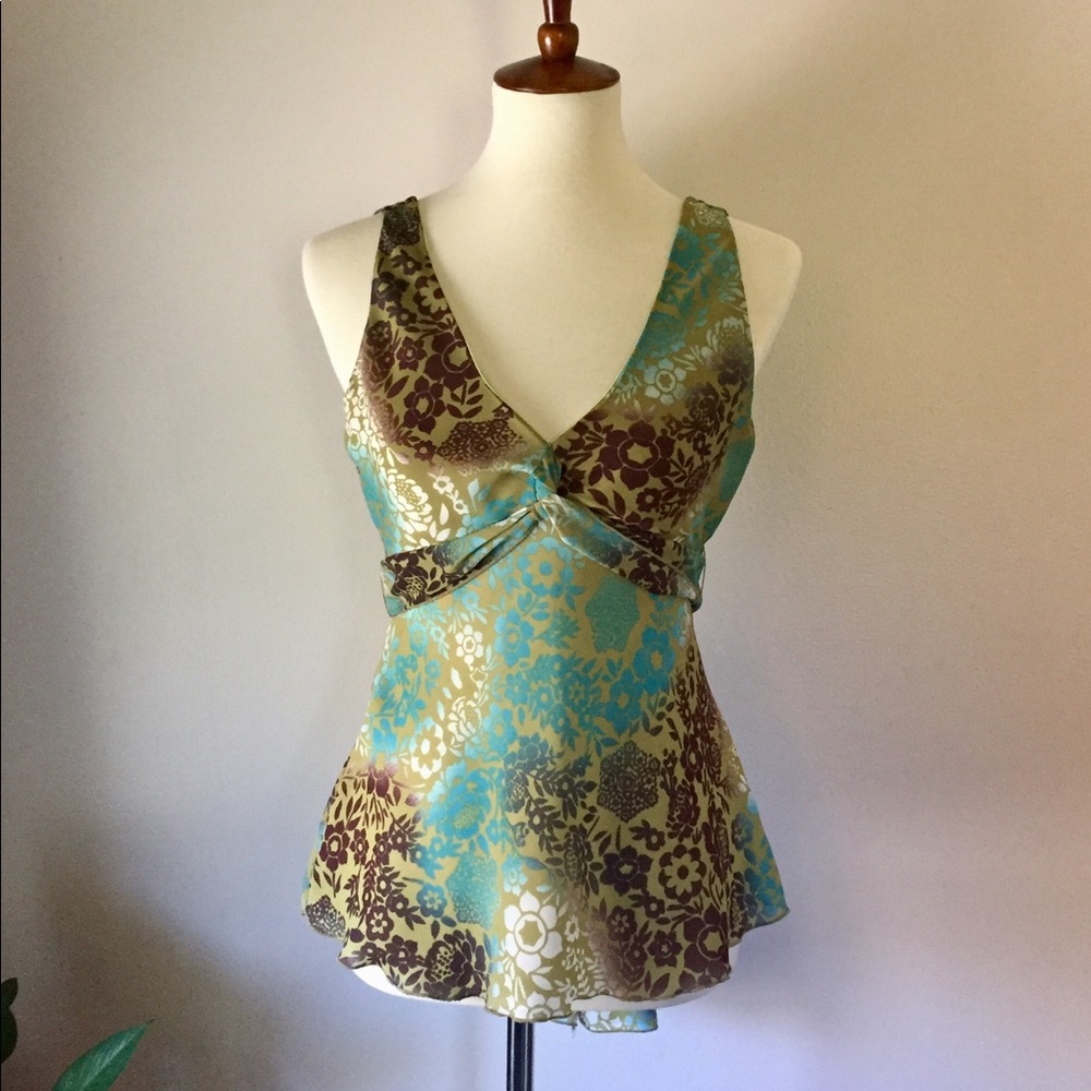 Floral Print V-Neck Empire Waist Tie-Back Top