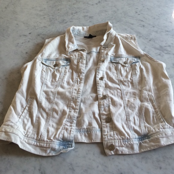 Very Light Denim Vest