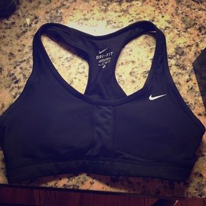 NWOT Nike Dri Fit sports bra