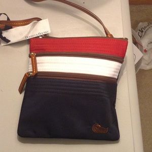Dooney & Bourke purse