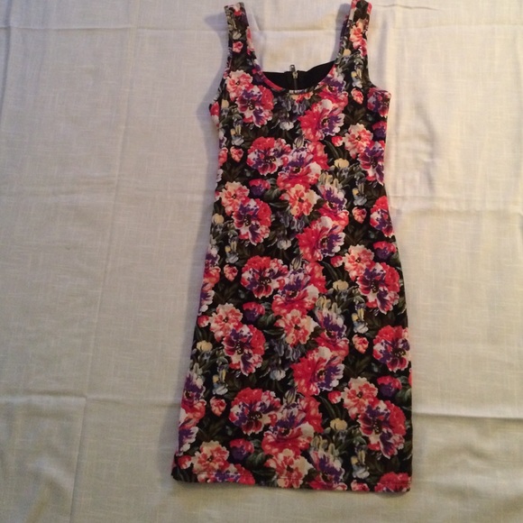 Bodycon Fit Floral Dress