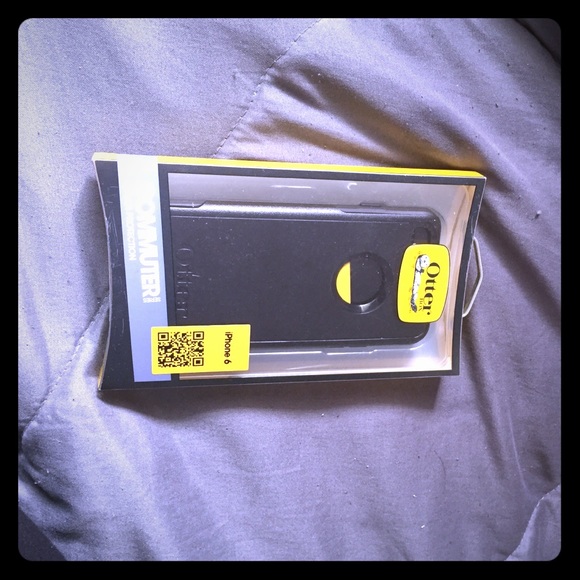 OtterBox Accessories - Brand new black iPhone 6 Otterbox