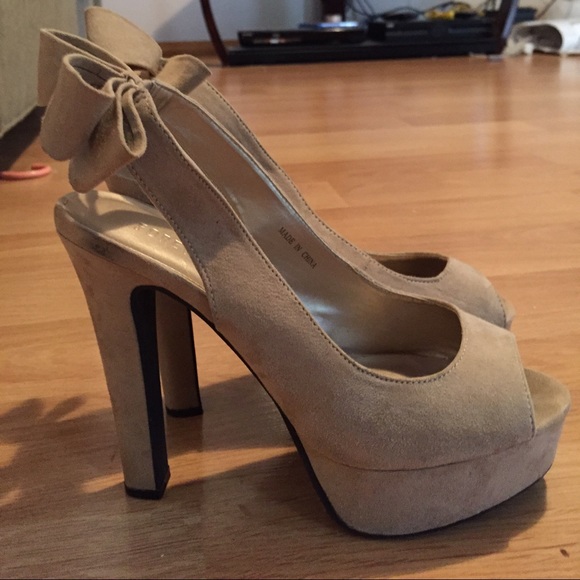Forever 21 Shoes - beige/tan heels