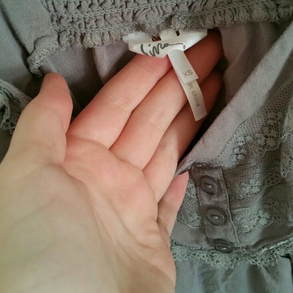 Kirra Top ! - Picture 2 of 2