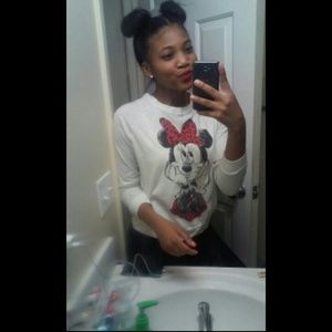 Minnie Mouse long sleeved shirt