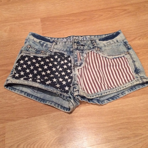🇺🇸 American Flag Shorts 🇺🇸