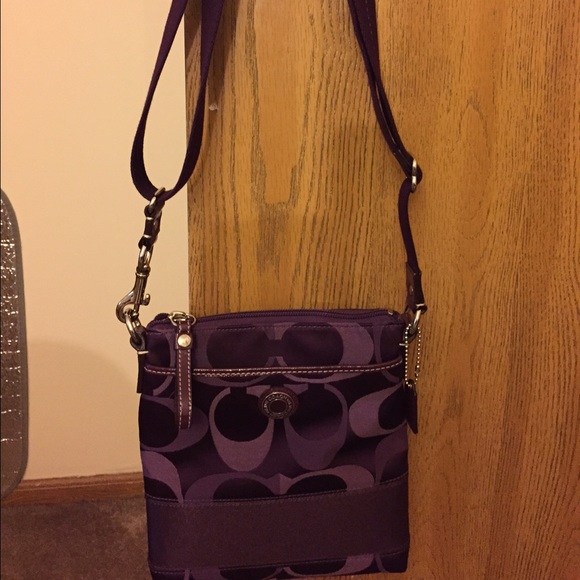 Coach sling purse