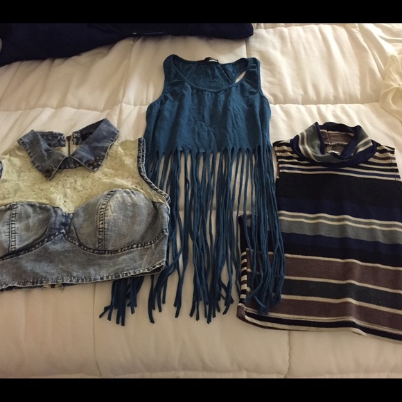 🔥 Bundle - Assorted crop tops !!