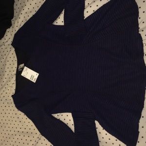 H&M back and blue stripped shirt