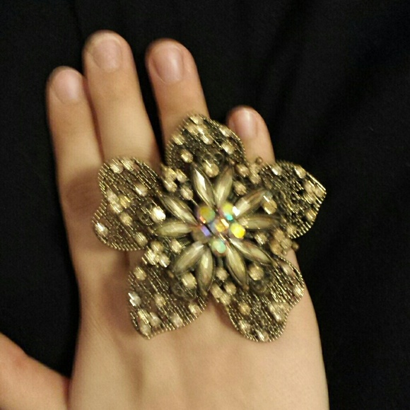 Flower ring - Picture 3 of 3