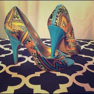 Carlos Santana Heels