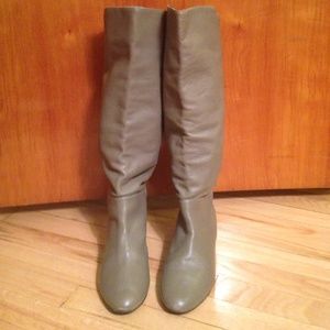 Steven by Steve Madden gray boots