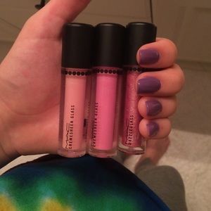 Lip gloss with case