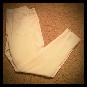 Winter white leggings