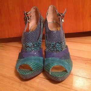 Aldo reptile print blue green heels