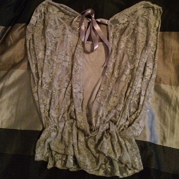 Blouse - Picture 2 of 2
