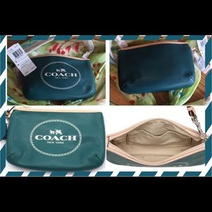 NWT ️AUTHENTIC COACH F51788 TEAL WRISTLET 💚