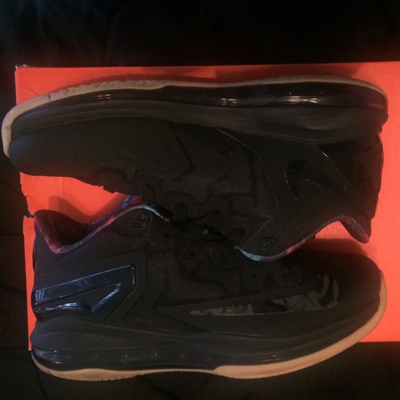 Lebron James XI LOW - Picture 3 of 4