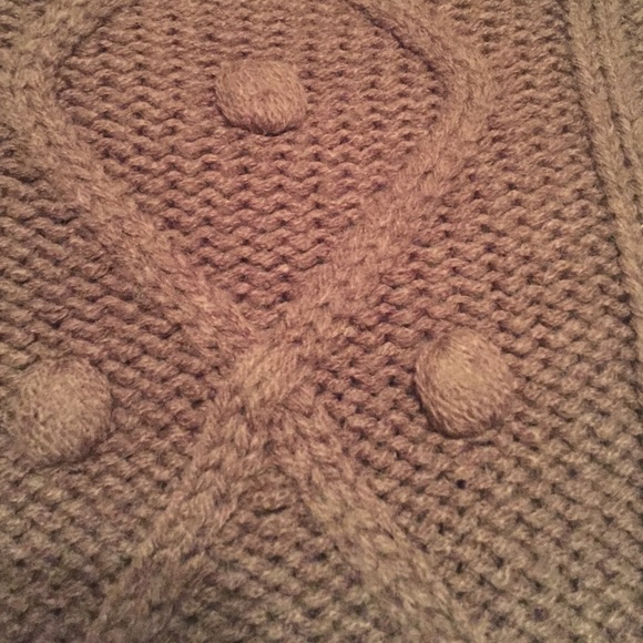 2- forever 21 sweaters - Picture 3 of 4