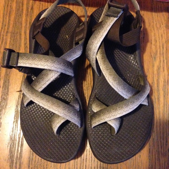 Chaco women's brown size 7